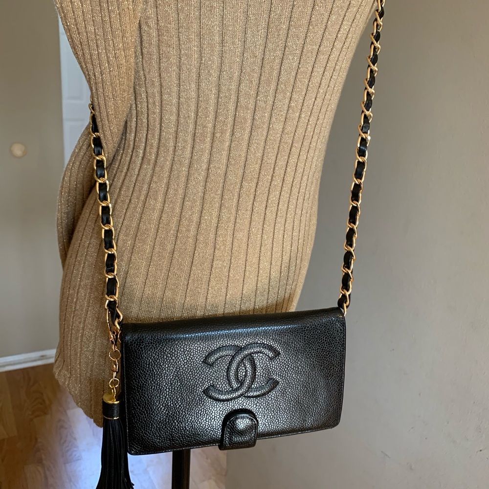 Chanel CC logo Black Leather Wallet on Chain